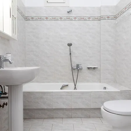 Apartment Manouk's - Two Bedroom Naxos City