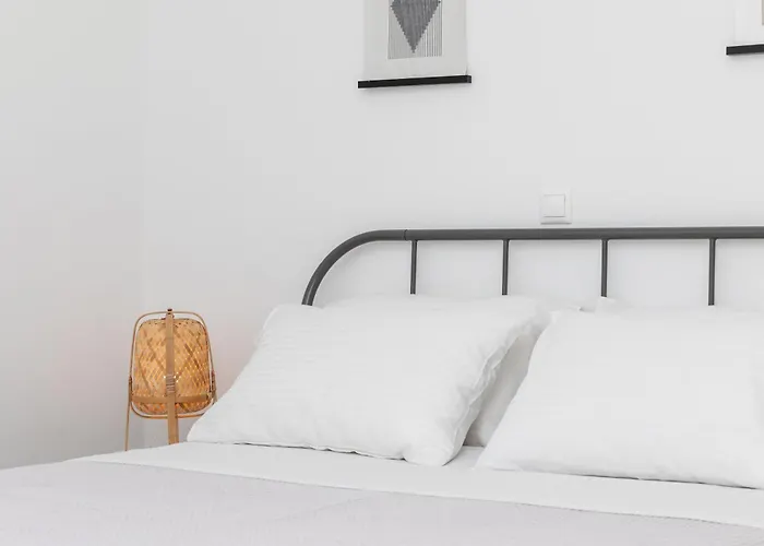 Manouk's - Two Bedroom Naxos City