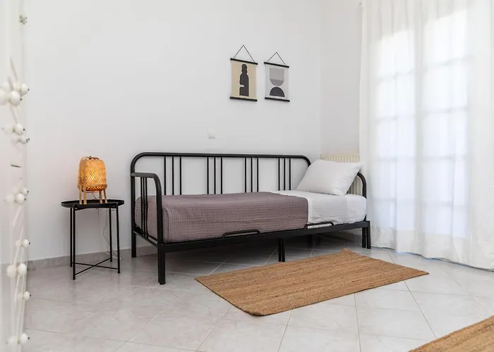 Manouk's - Two Bedroom